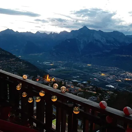 The Fox's Family - فييسوناز